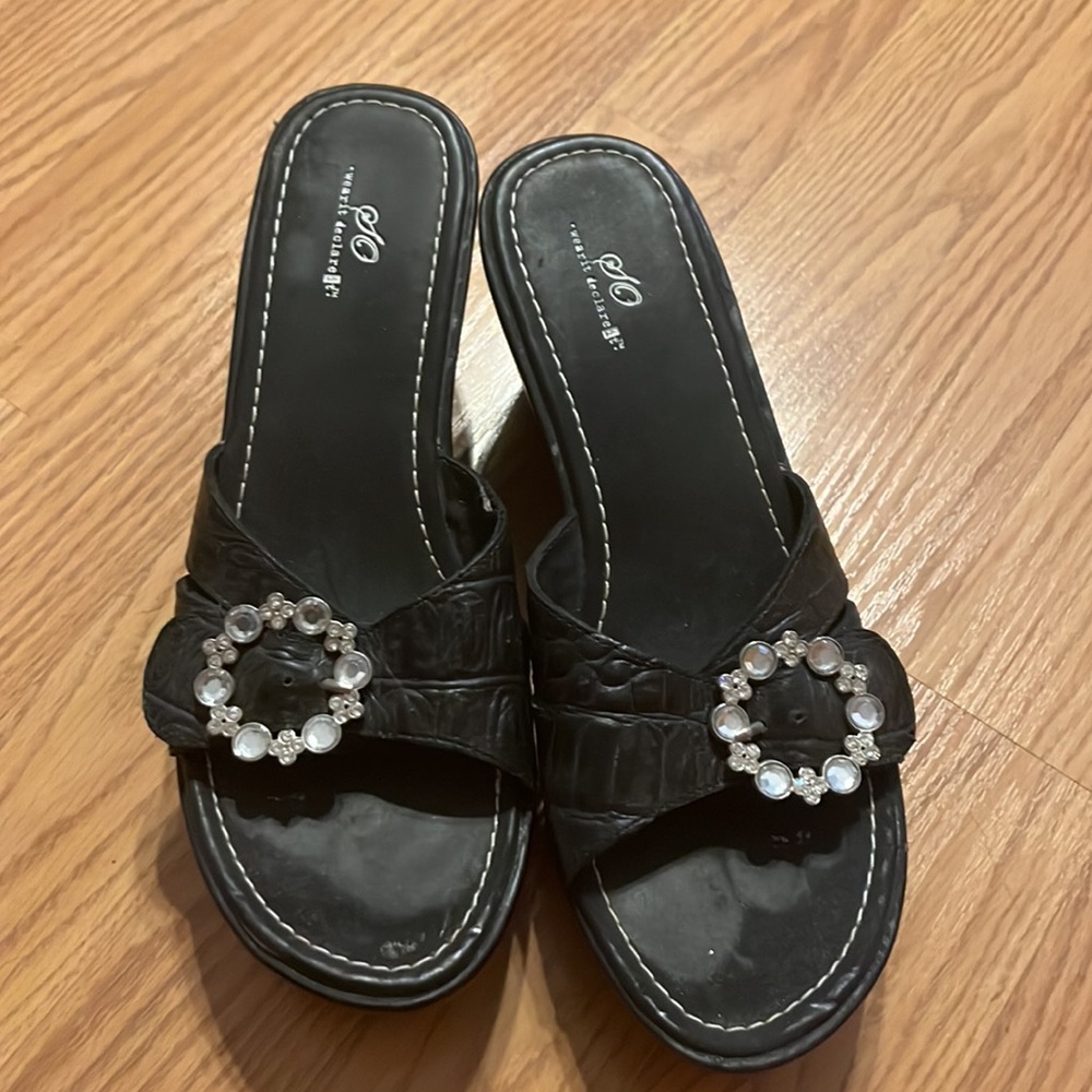 Wedges - Picture 3 of 3